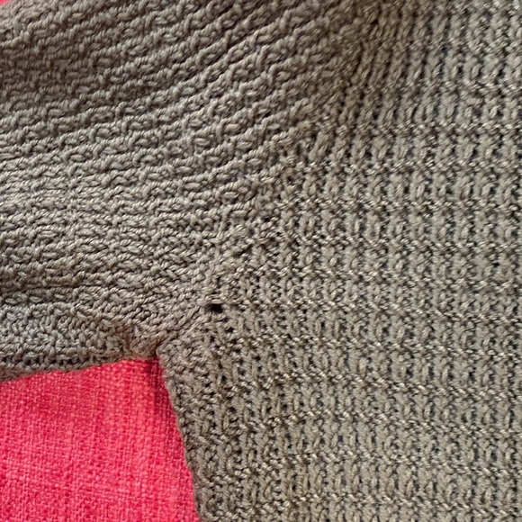 VTG Handmade Olive Green Hand Knit Cardigan Sweater - Picture 8 of 10